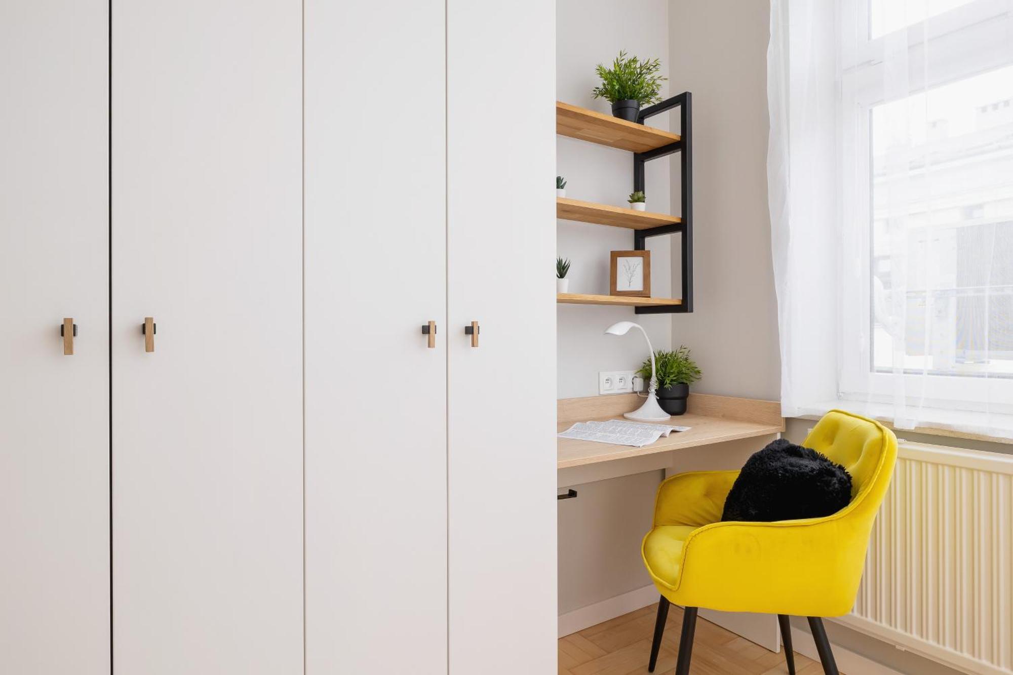 Apartamenty Warszauera Z Klimatyzacja Na Krakowskim Kazimierzu By Noclegi Renters, Krakow